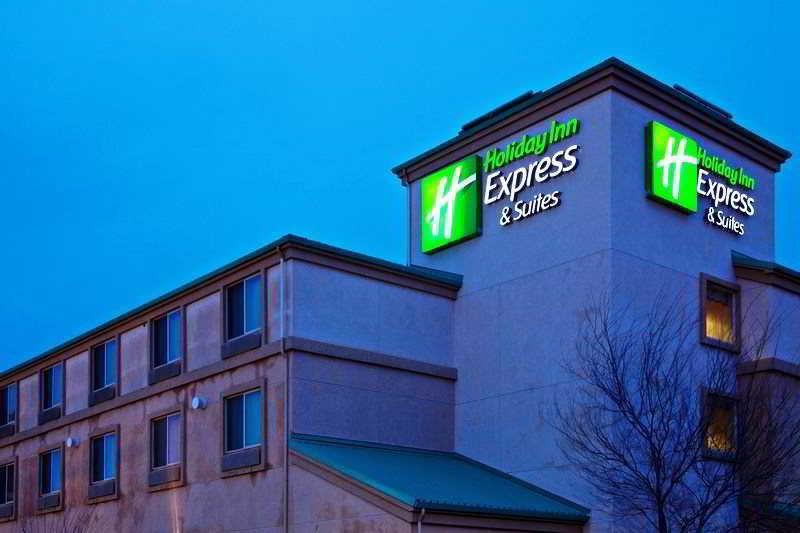 Holiday Inn Express & Suites Elk Grove Central - Hwy 99 By Ihg Exterior photo